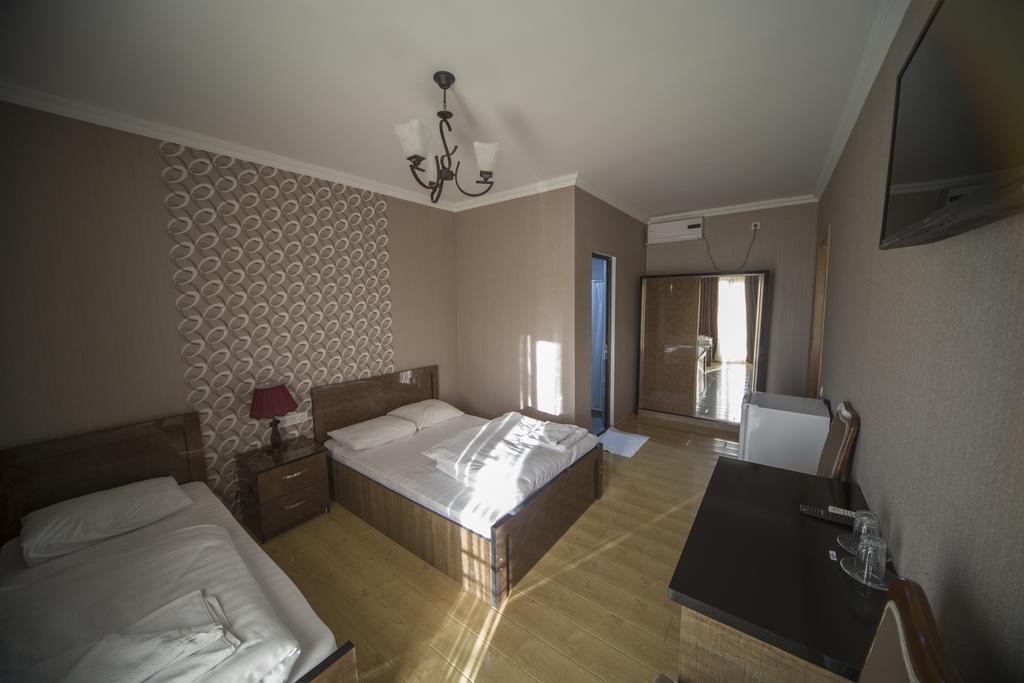 Hotel Nikala Цакалтубо Екстер'єр фото