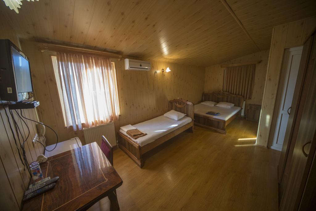 Hotel Nikala Цакалтубо Екстер'єр фото