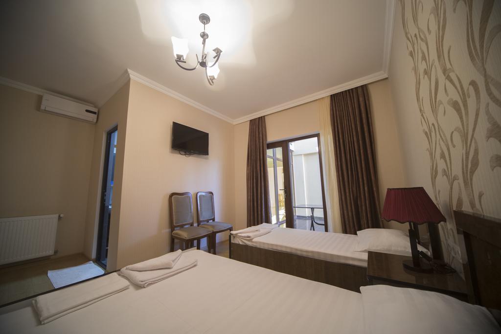 Hotel Nikala Цакалтубо Екстер'єр фото