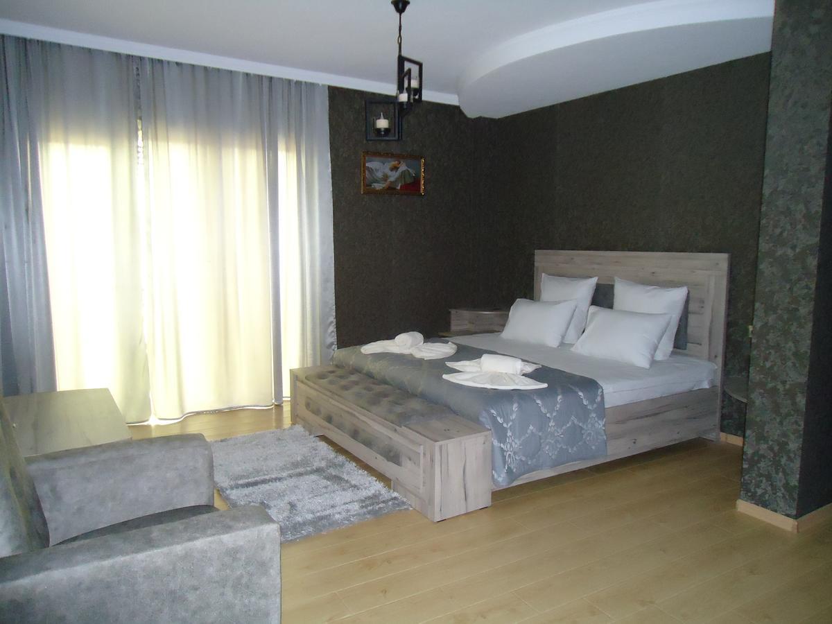 Hotel Nikala Цакалтубо Екстер'єр фото